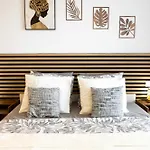 Ponderosa With Pool And Sea View