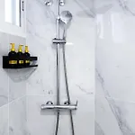 Ponderosa With Pool And Sea View Апартаменты *