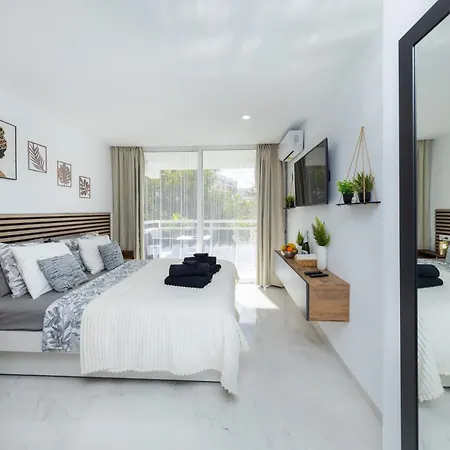 アパート Apart Hotel Ponderosa With Pool And Sea View